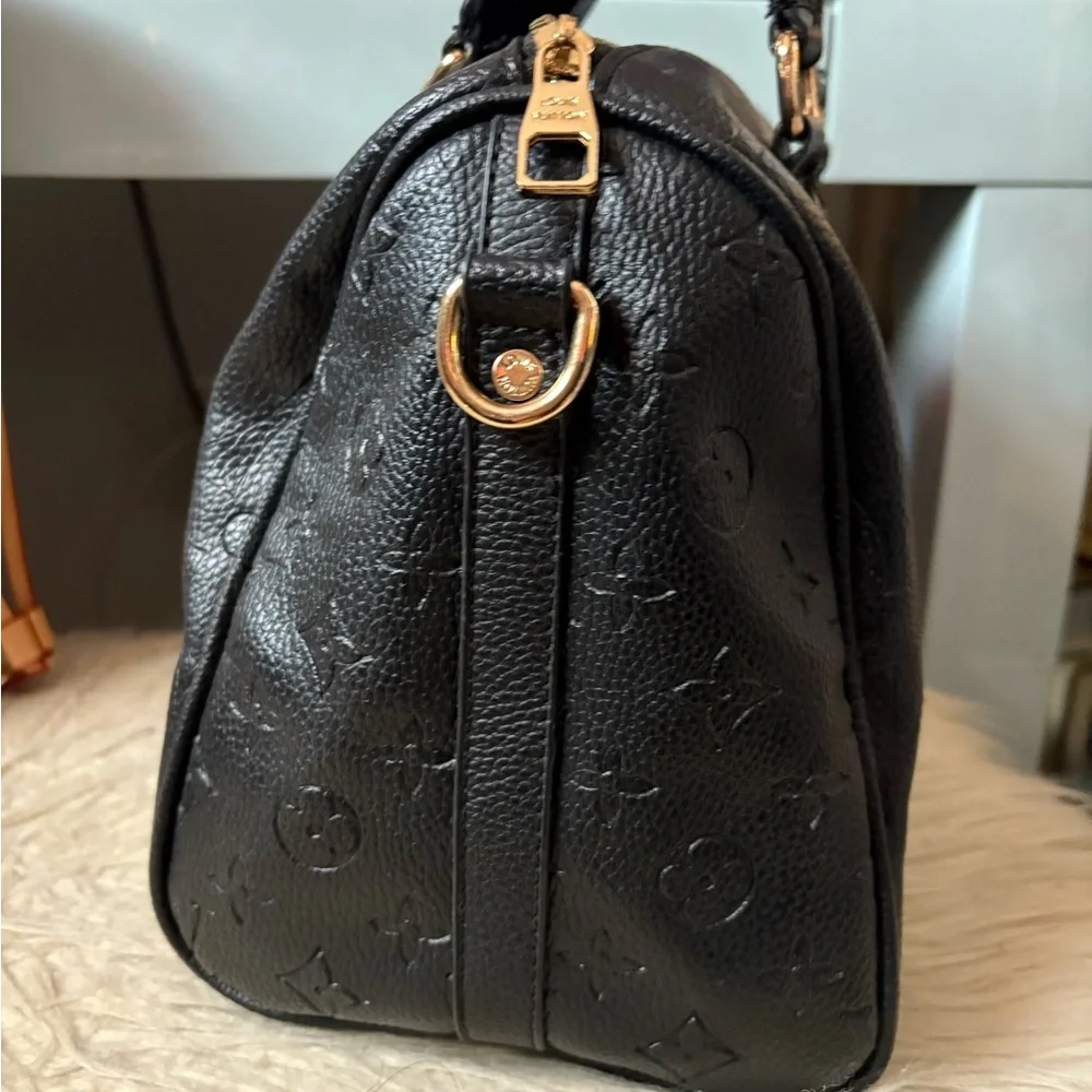 Black Leather Handbag - Picture 2 of 5